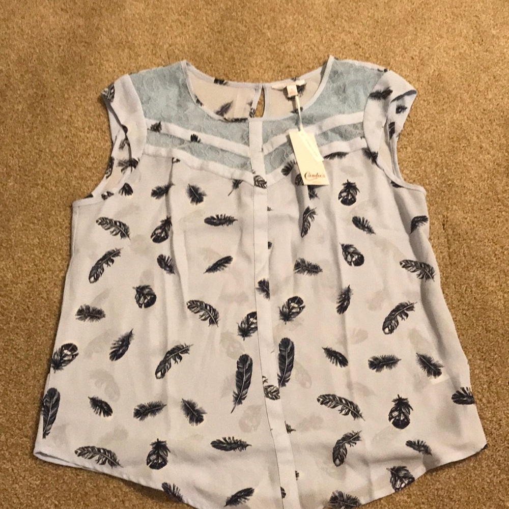 NWT Feather Top Large